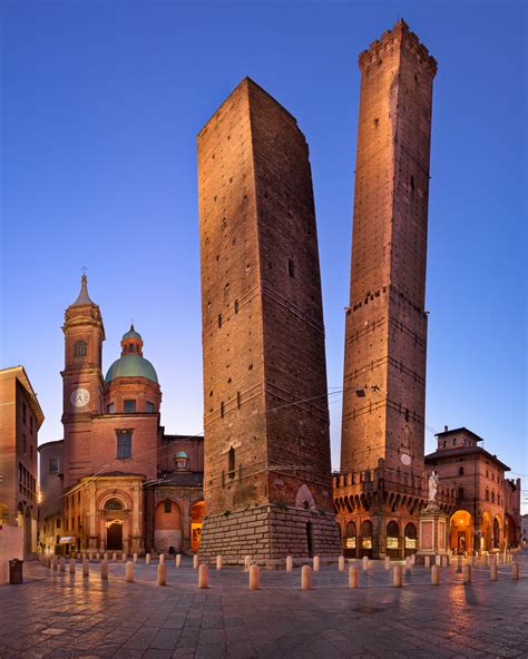 towers of bologna history